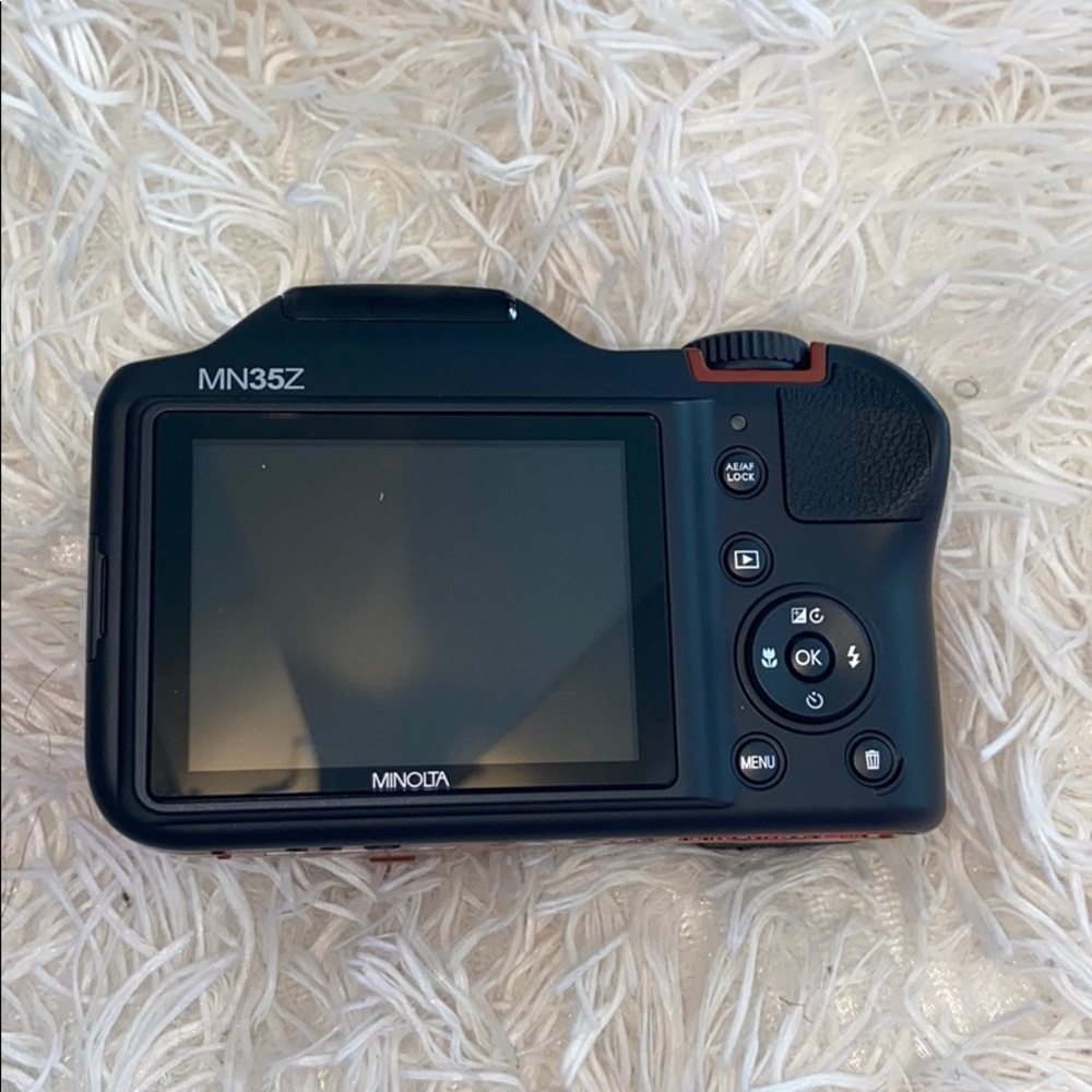 Minolta Camera - Picture 4 of 4